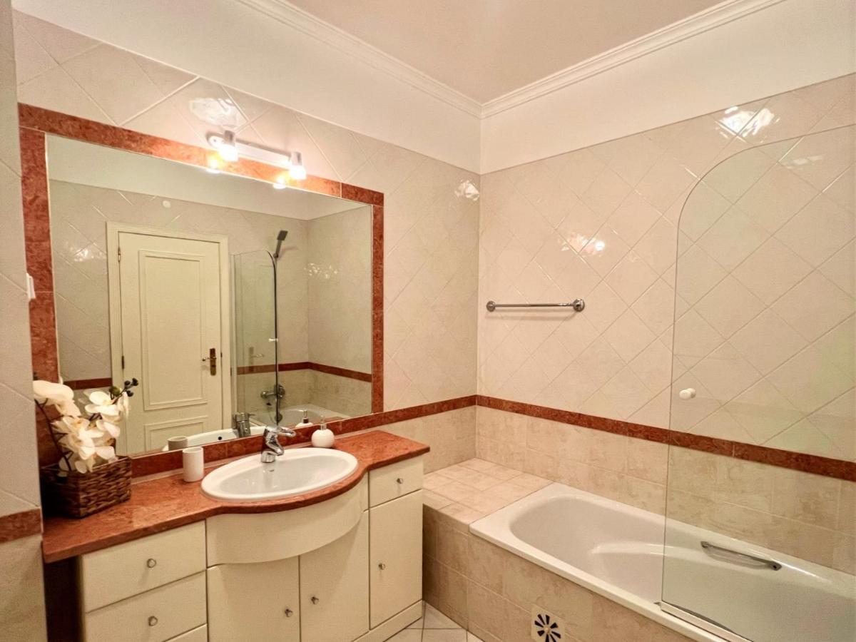 Vilamoura Central 2 With Pool By Homing Bagian luar foto