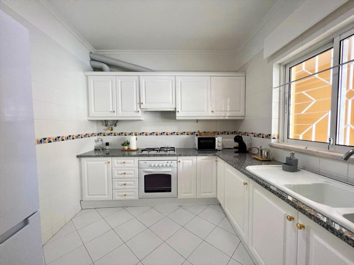 Vilamoura Central 2 With Pool By Homing Bagian luar foto